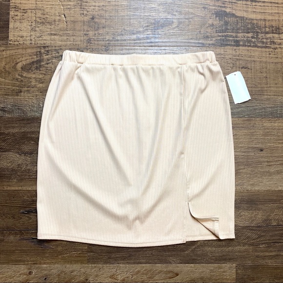 Leith Dresses & Skirts - Mini Skirt XL